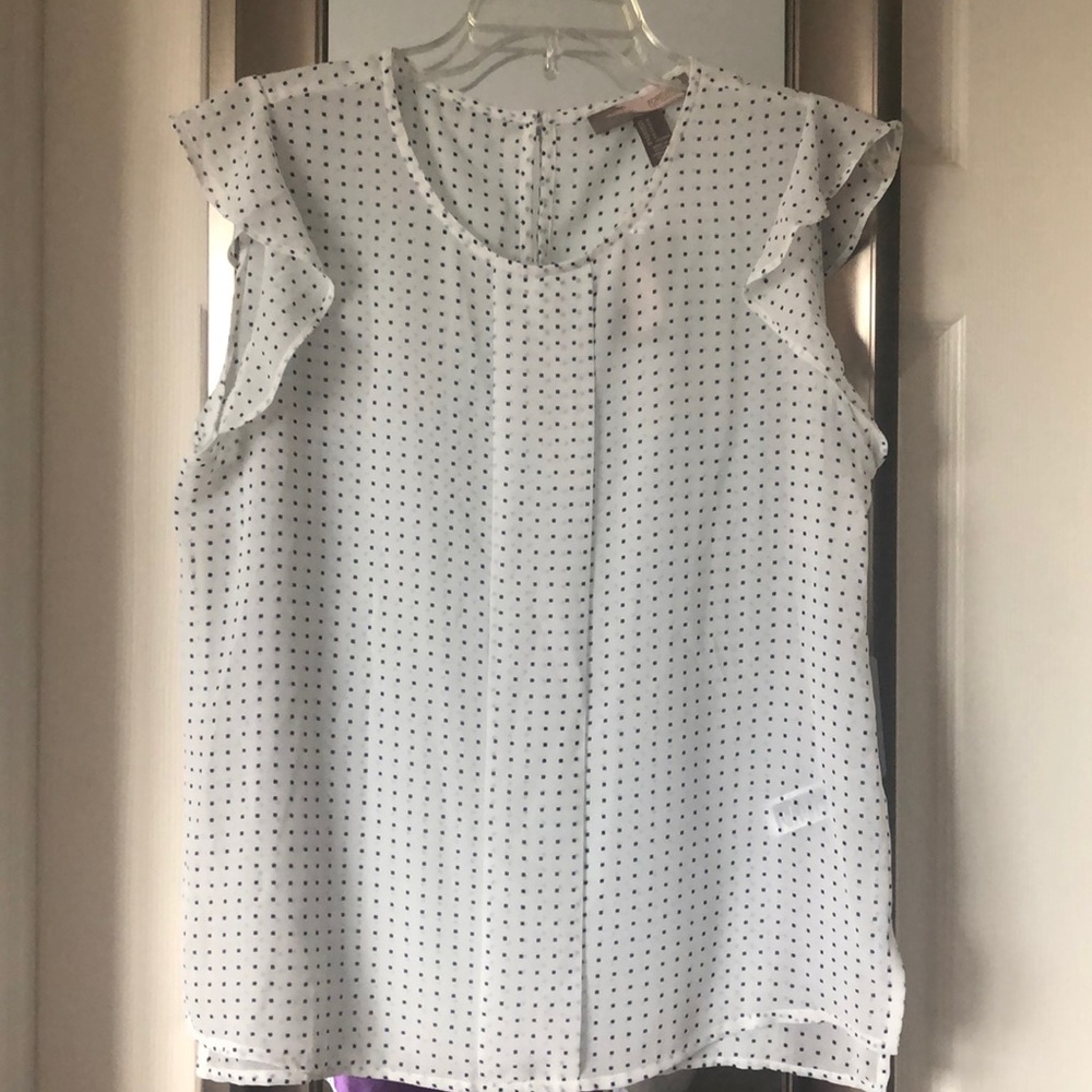 NWT Forever 21 Flutter Sleeve Dotted Top